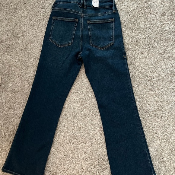 Good American cropped flare jeans. Size 4 - Picture 4 of 6